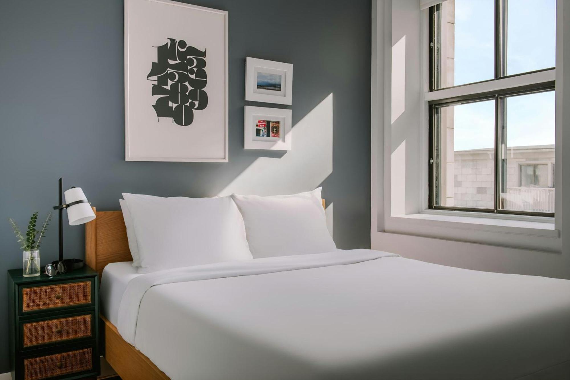 Sonder By Marriott Bonvoy Le Victoria Apartments Old Montreal — Photos 3